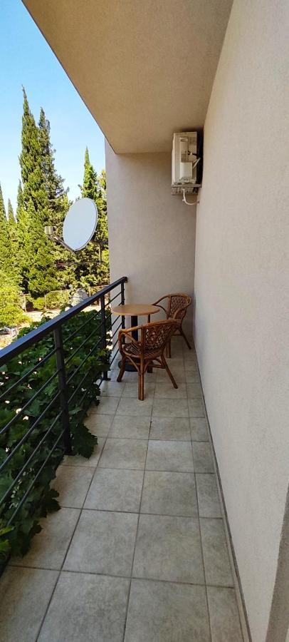 Apartmani Mille Starigrad Paklenica Esterno foto